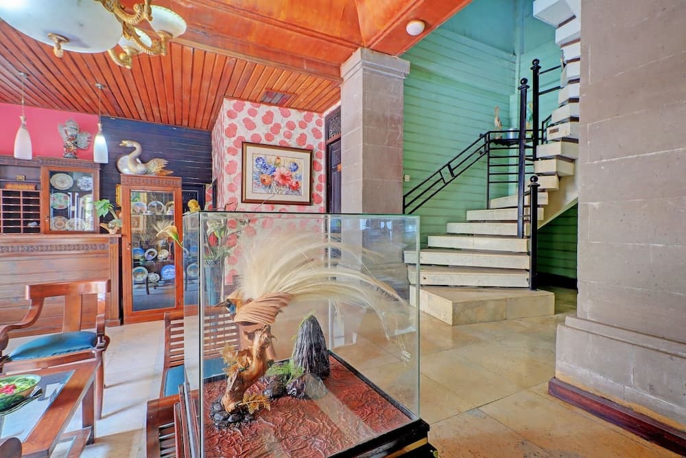 OYO 92439 Hotel Tower Klungkung