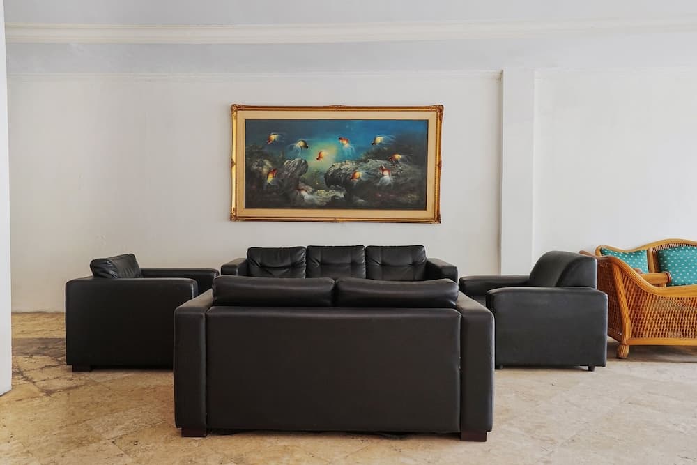 Istana Permata Ngagel