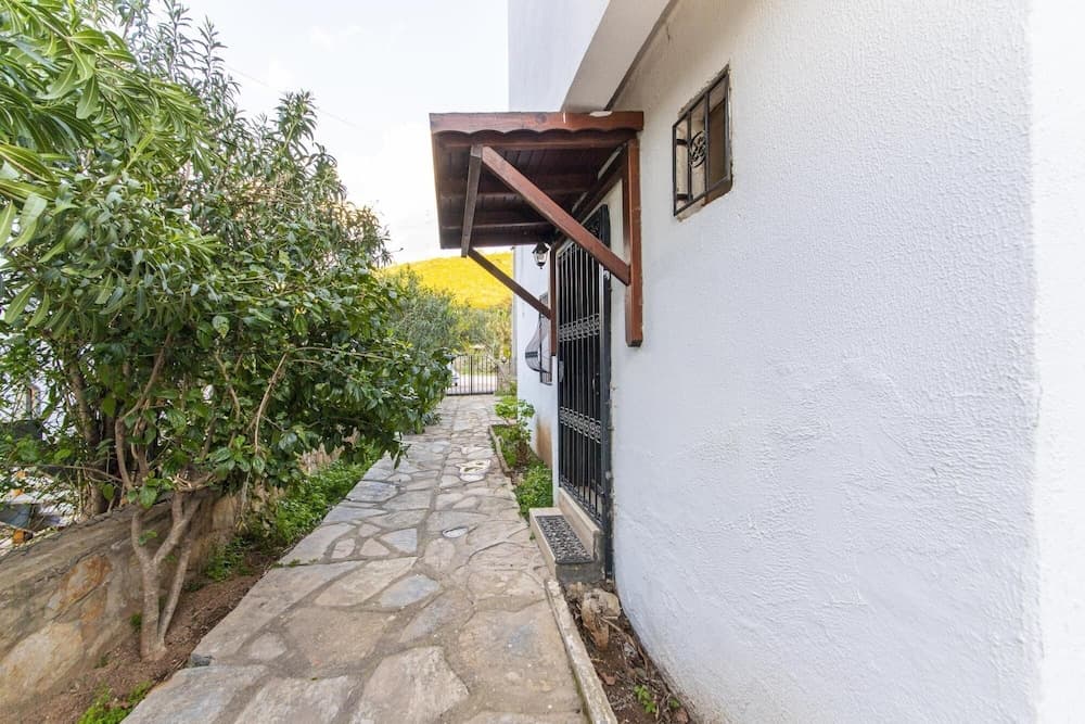 Separate Villa With Garden and Terrace in Bodrum