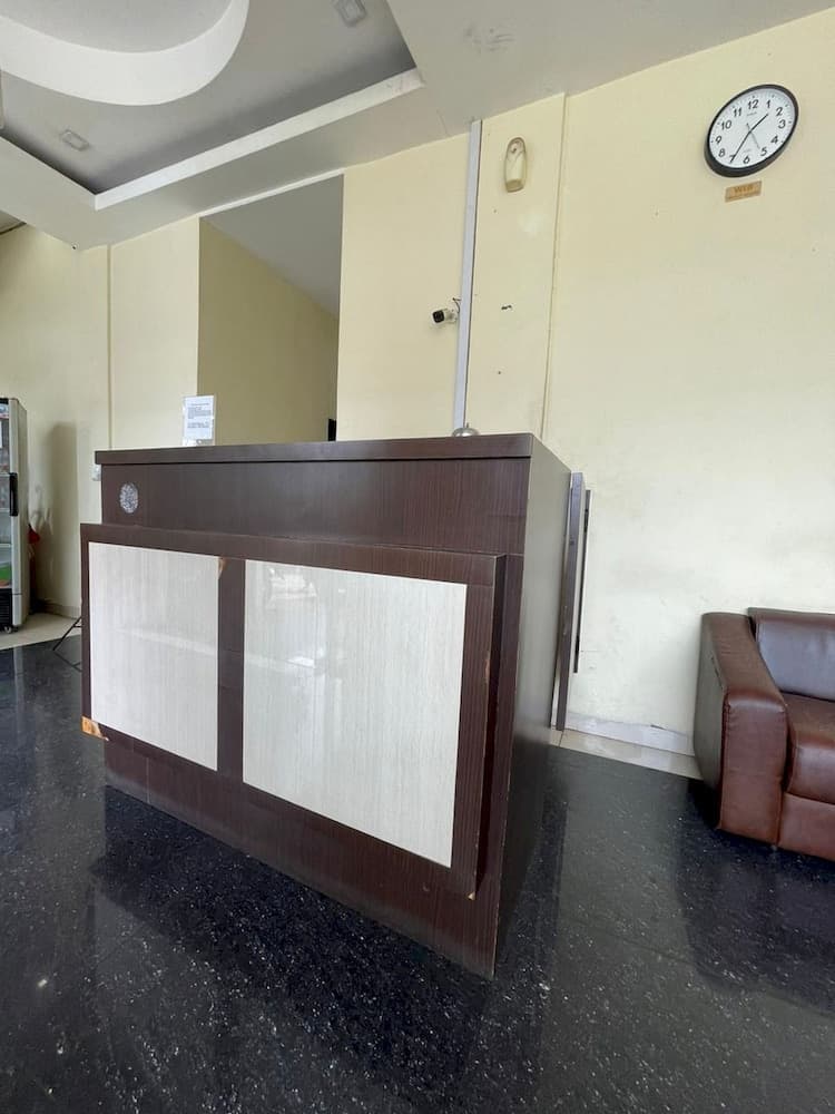 OYO 92463 Deli Hotel Medan