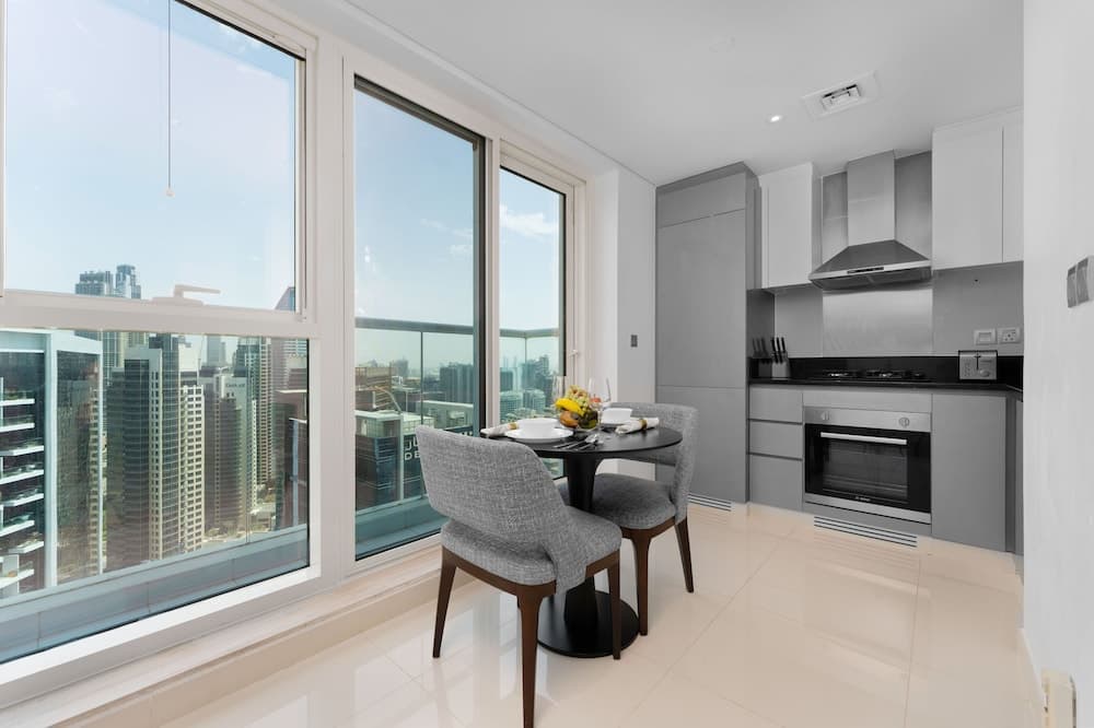 Maison Privee - Placid Studio w/ Burj Khalifa Vws in Business Bay