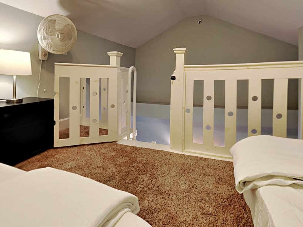 Sharp Reef #4 - Endless Summer