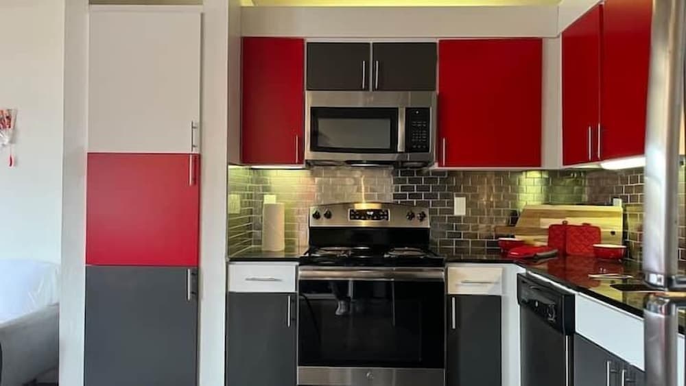 Artistico-Styled Studio Loft Sleeps 5