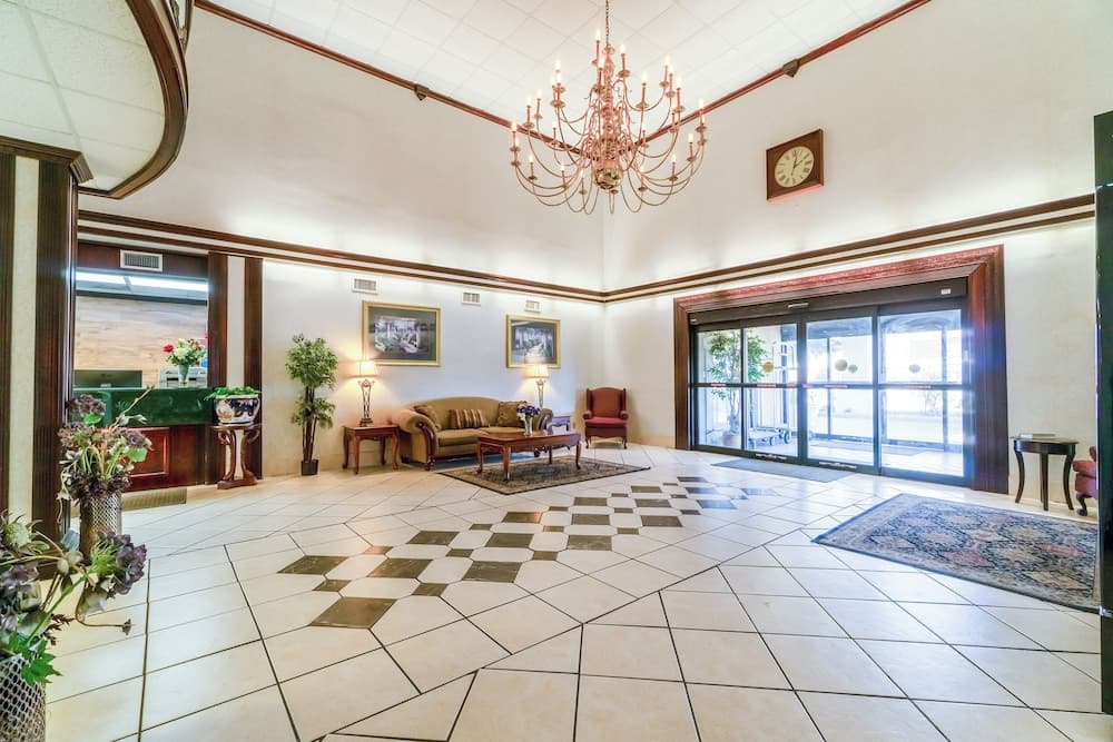 Ark Suites By OYO Jonesboro I-555