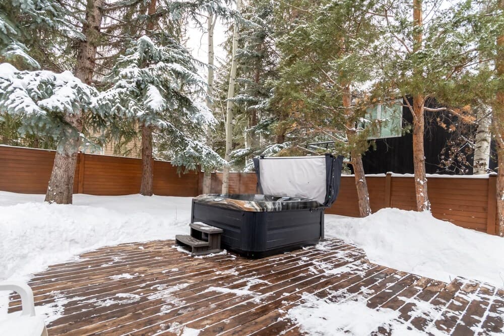 3BR Private Home in Aspen Core w Hot-tub
