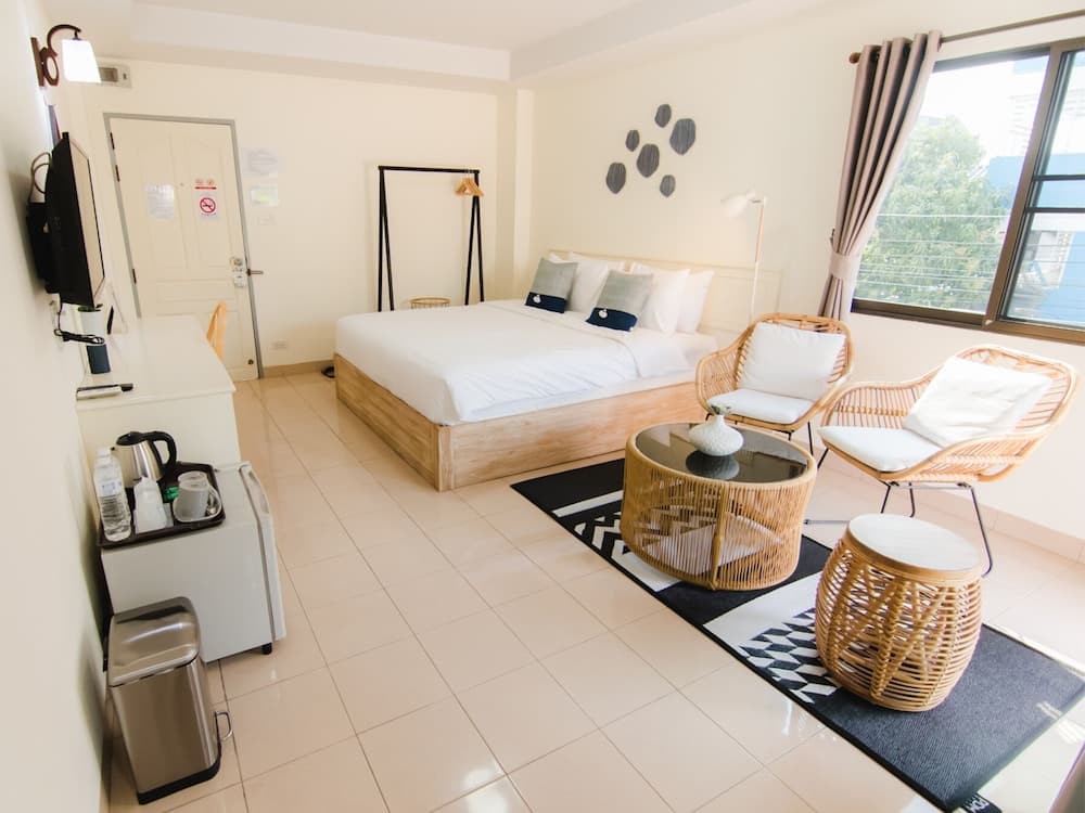 The Social Club Coliving & Coworking