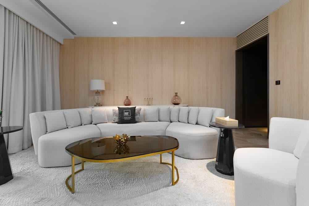 Maison Privee - Glamourous Apt with Sea Views at FIVE Palm