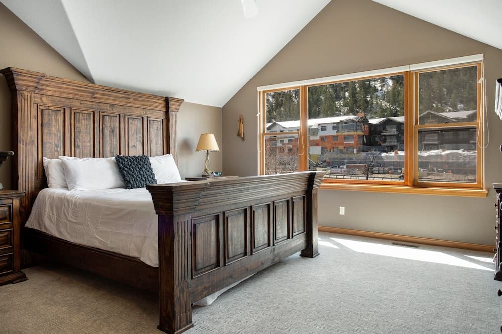 Canyon Run B203 3 Bedroom Condo by RedAwning