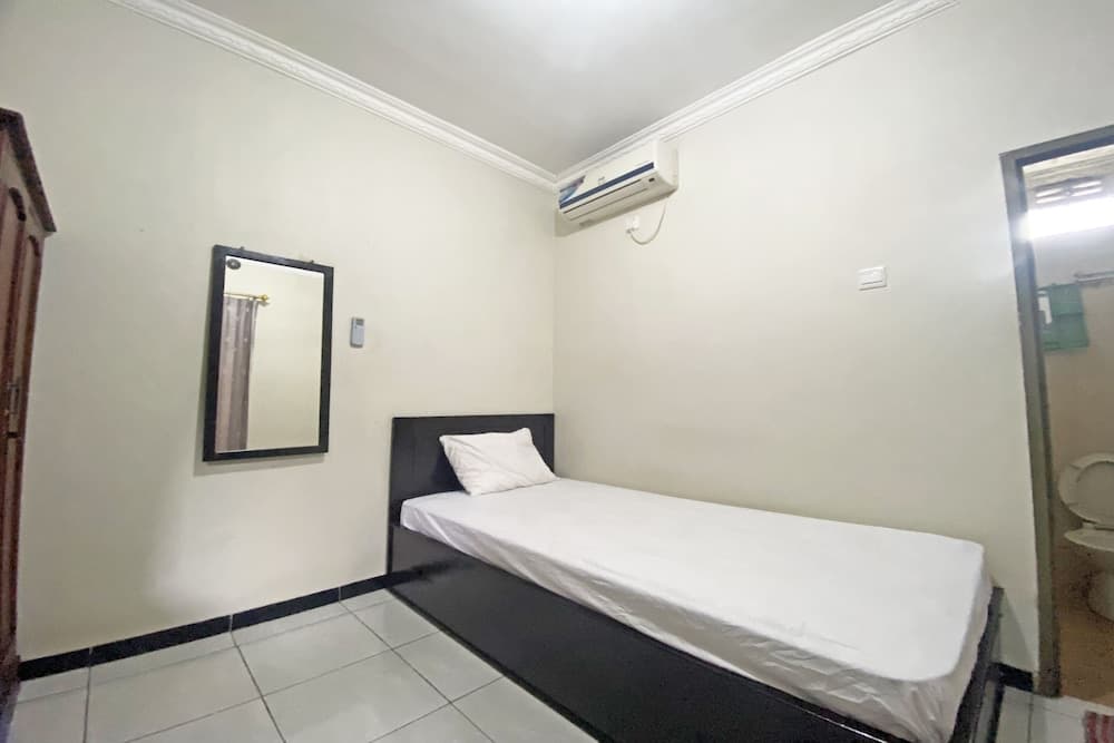 SPOT ON 92042 Sumber Rejo Homestay