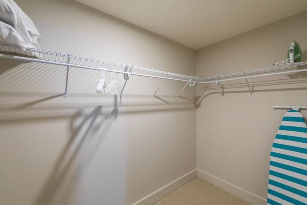 Modern Condo Near French Quarter