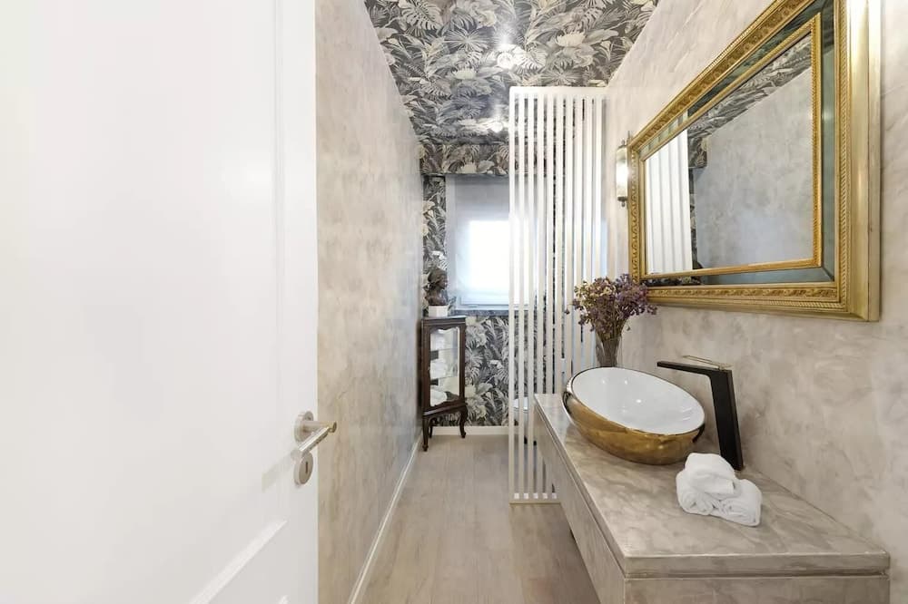 Impeccable 4-bed House in São Domingos de Rana