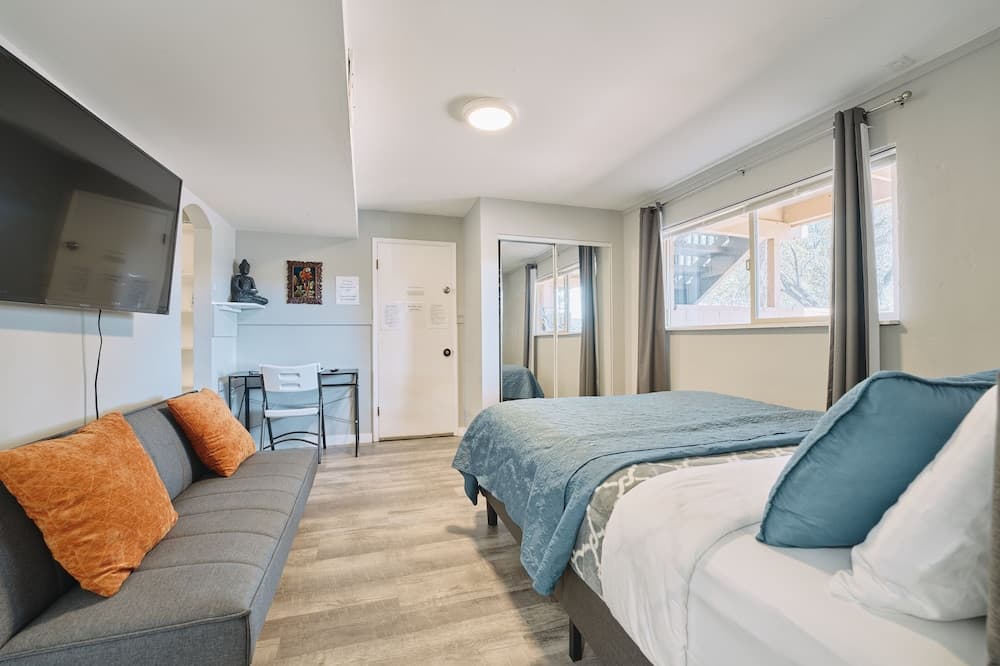 Central Sedona Home with 3 Units