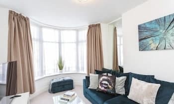 Blackpool Abode - Aurora