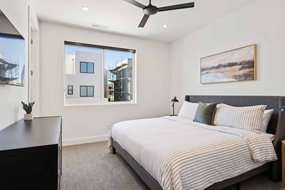 Palm Desert Oasis 5 Bedroom Home