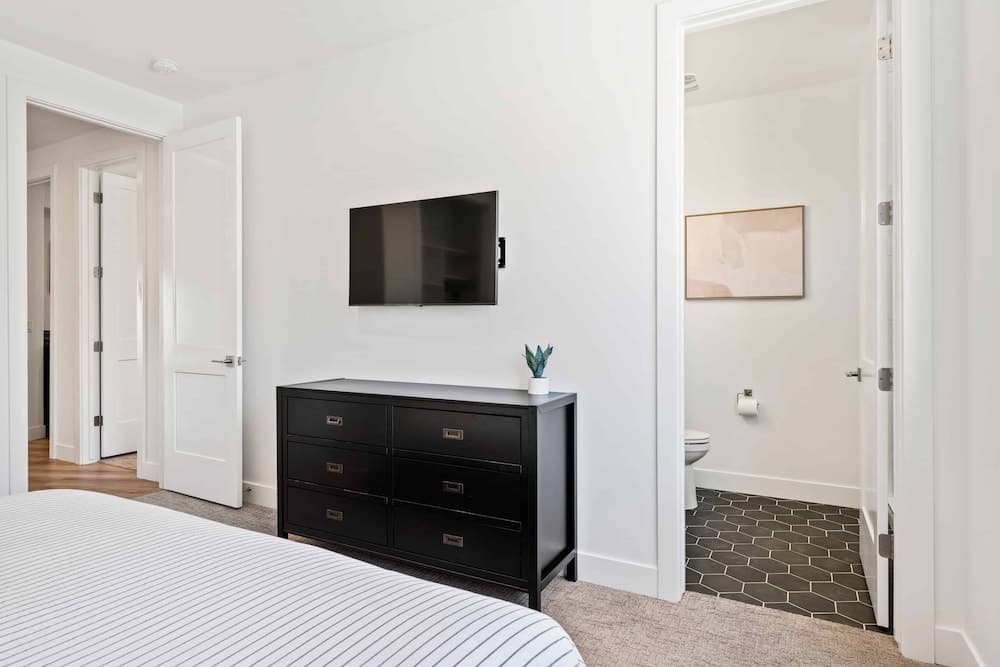 Palm Desert Oasis 5 Bedroom Home