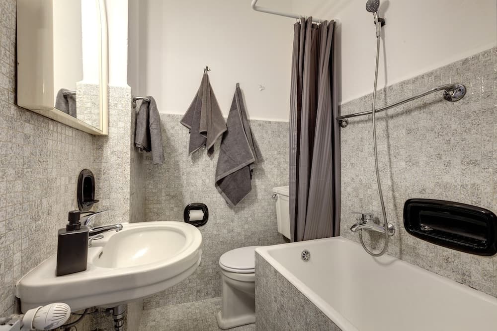 Studio Suite With Elevator Near the Old Bridge