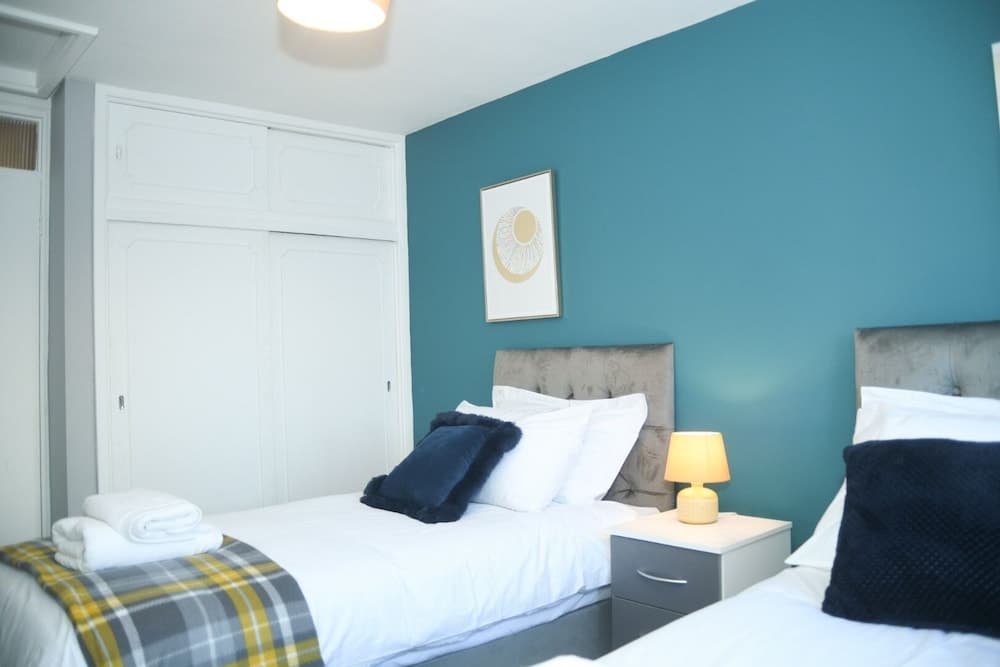 Willenhall Oasis Retreat - Serene House Rental