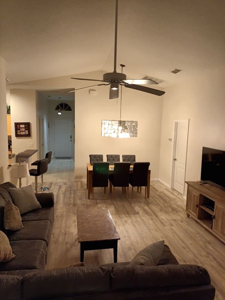 Keyvilla The Disney Retreat 5 bed Pool Home