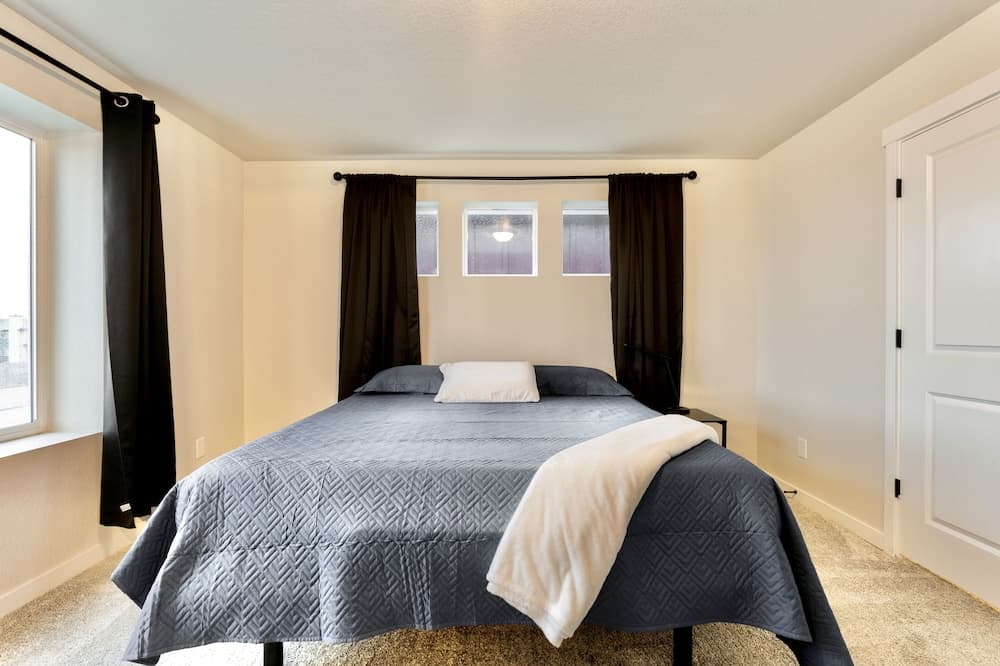 TempurPedic Quartz Balcony Modern