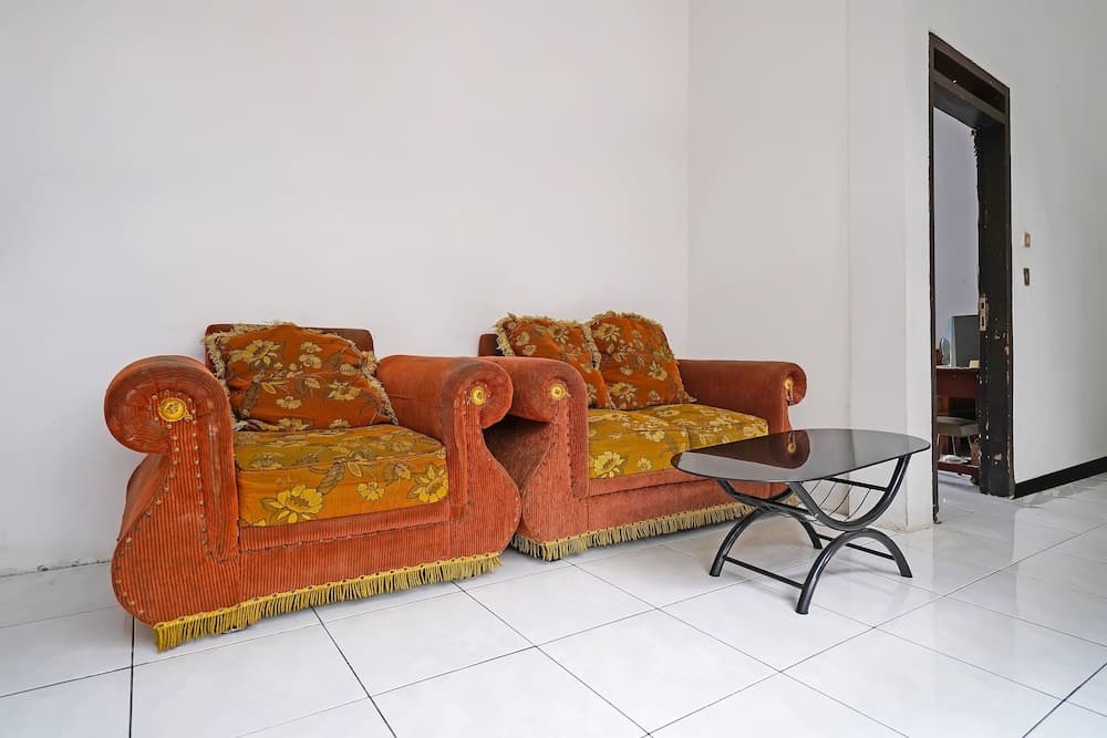 SPOT ON 91723 Sony Homestay Syariah