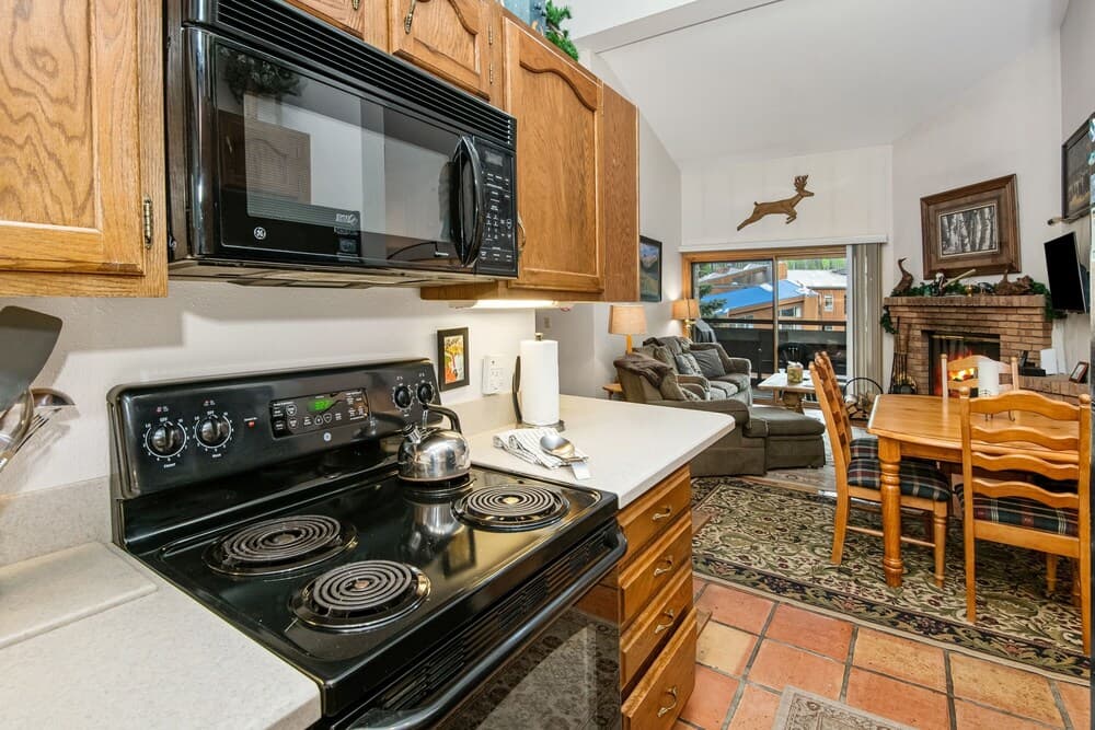 Snowfox #302 2 Bedroom Condo by RedAwning