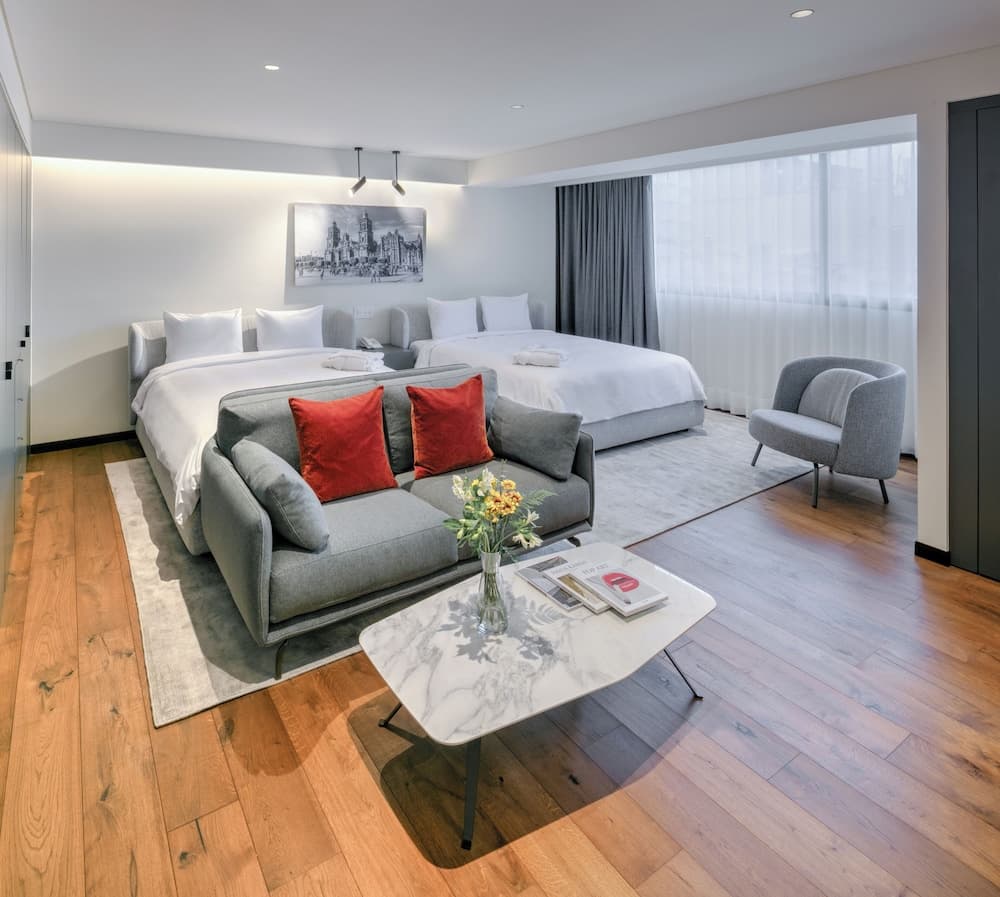 Amberes 64, an Ascend Collection Hotel