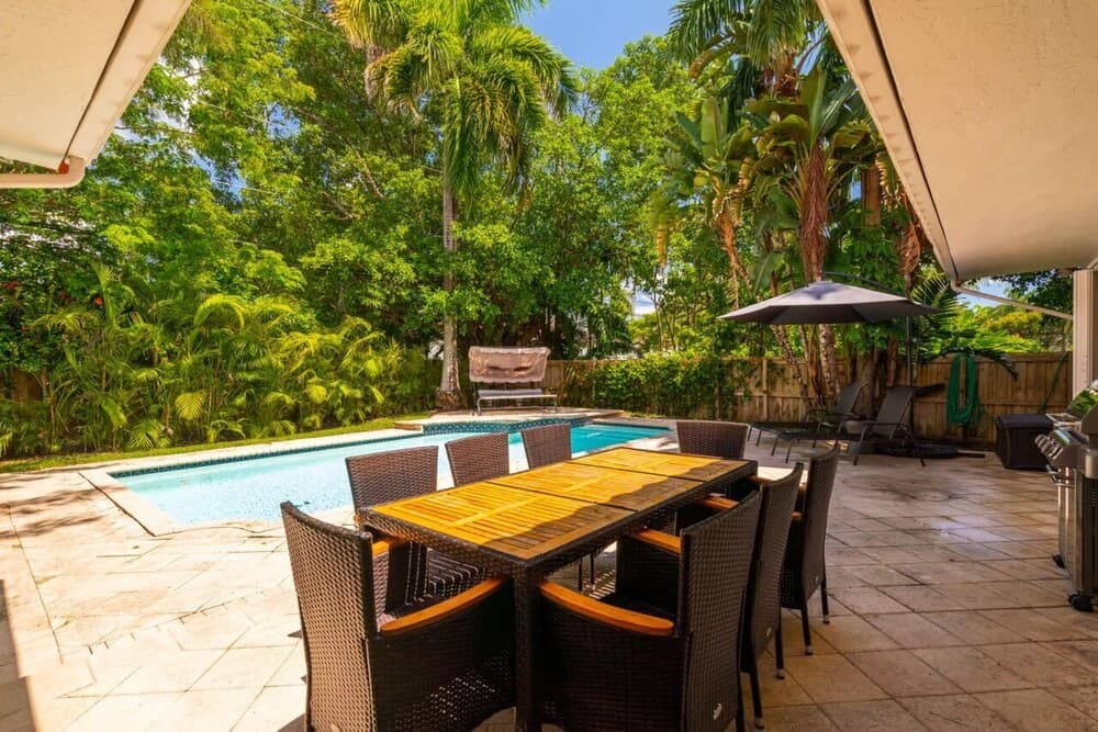 Hidden Miami Gem w/ Pool, BBQ & Minutes to Beach!