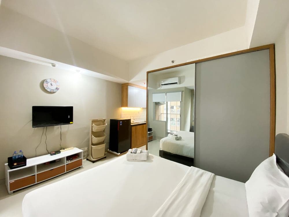 Simply Studio Room LRT City Jatibening Apartment