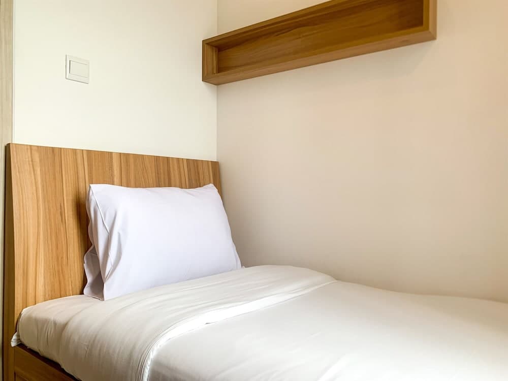 Homey And Tidy 2Br Tokyo Riverside Apartment