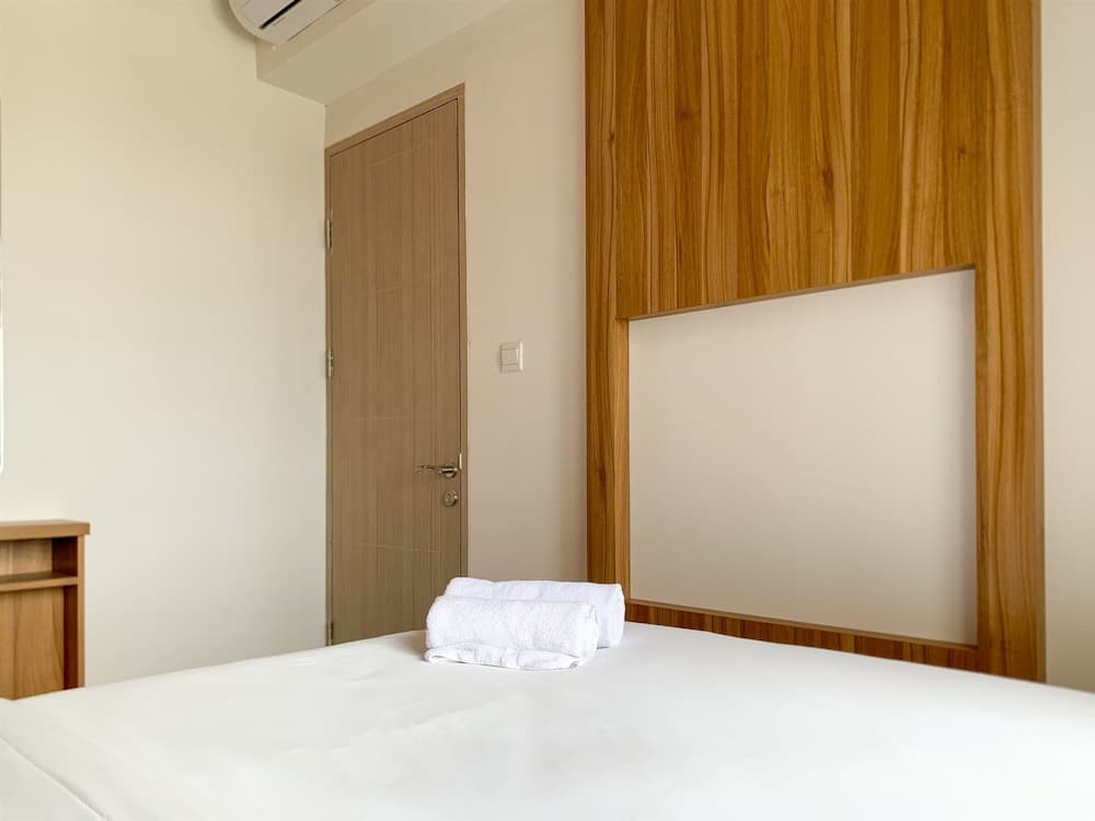 Homey And Tidy 2Br Tokyo Riverside Apartment