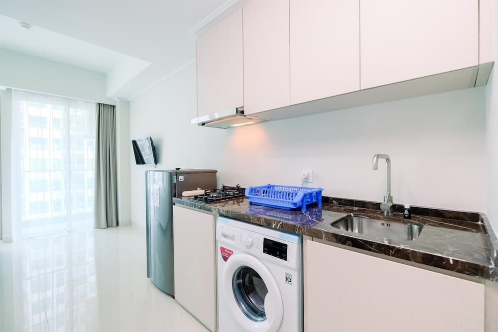 Simply And Comfort Stay Studio Room Green Sedayu Apartment