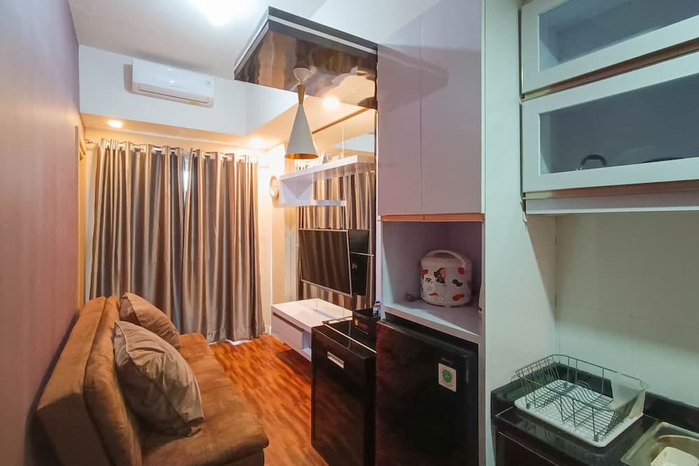 Simply 1Br At 31St Floor Vida View Makassar Apartment