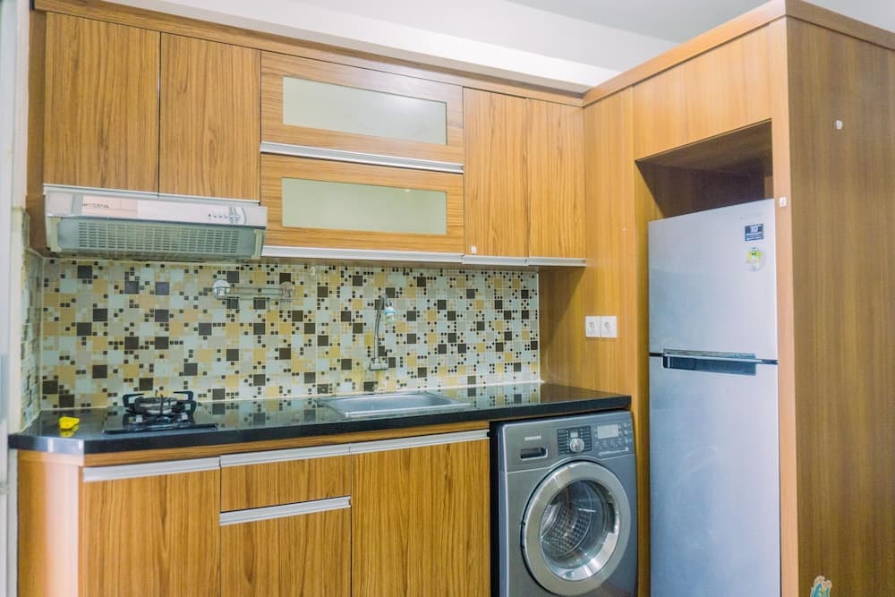 Cozy Stay And Tidy 1Br Green Bay Pluit Apartment