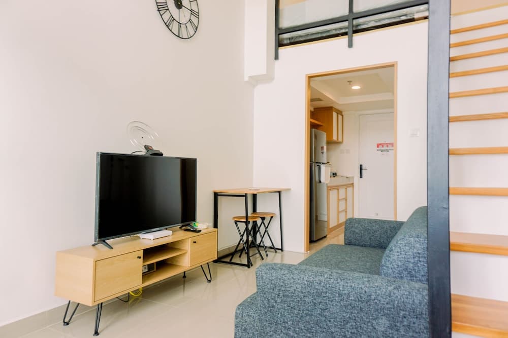 Modern And Cozy Studio Loft Apartment At Kingland Avenue