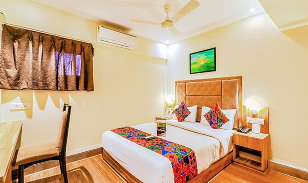 Fabhotel Byaris International