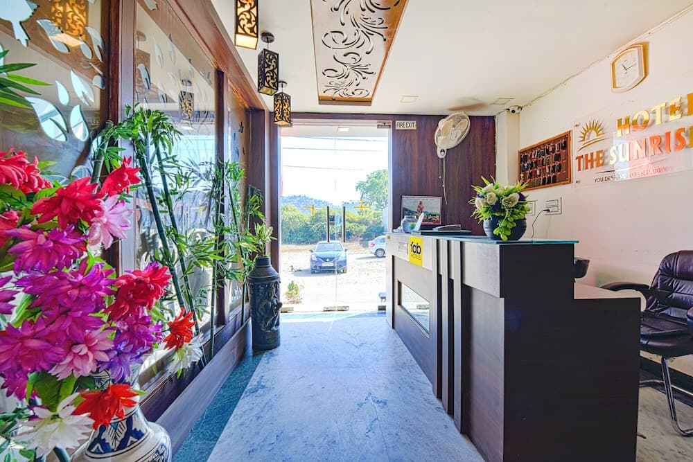 Fabhotel The Sunrise