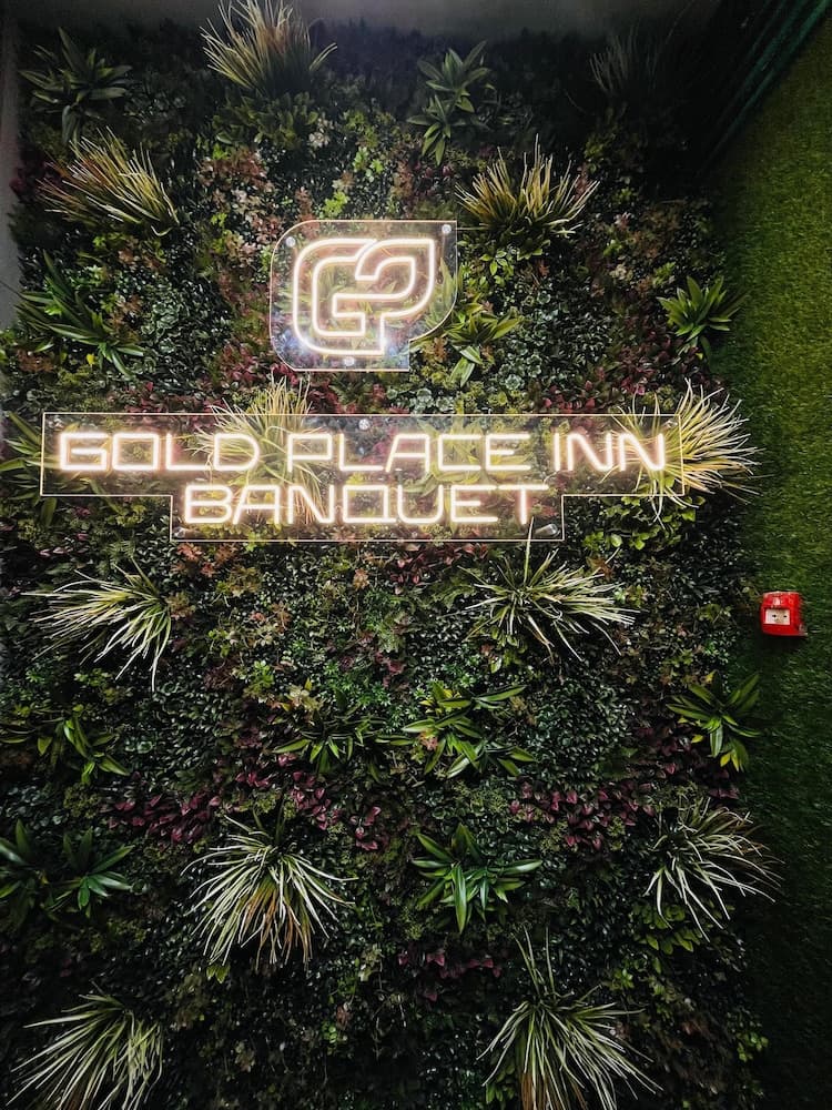 Hotel Gold Palace Inn