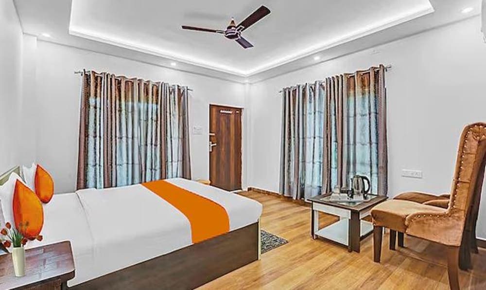 Fabhotel Prayag Deep