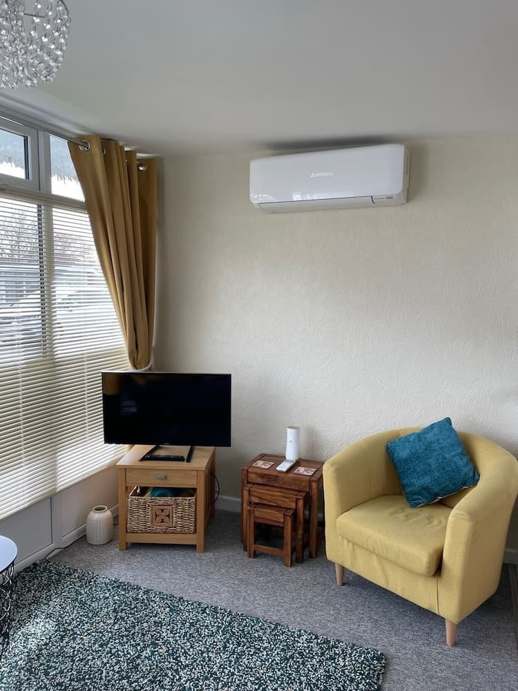 Chalet No 30 - Holiday Home From Home!