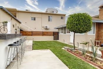 Seaside Adventure Lodging