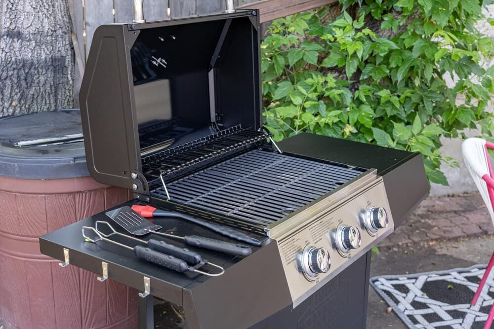 Raptor Retreat No Service Fees Backyard BBQ