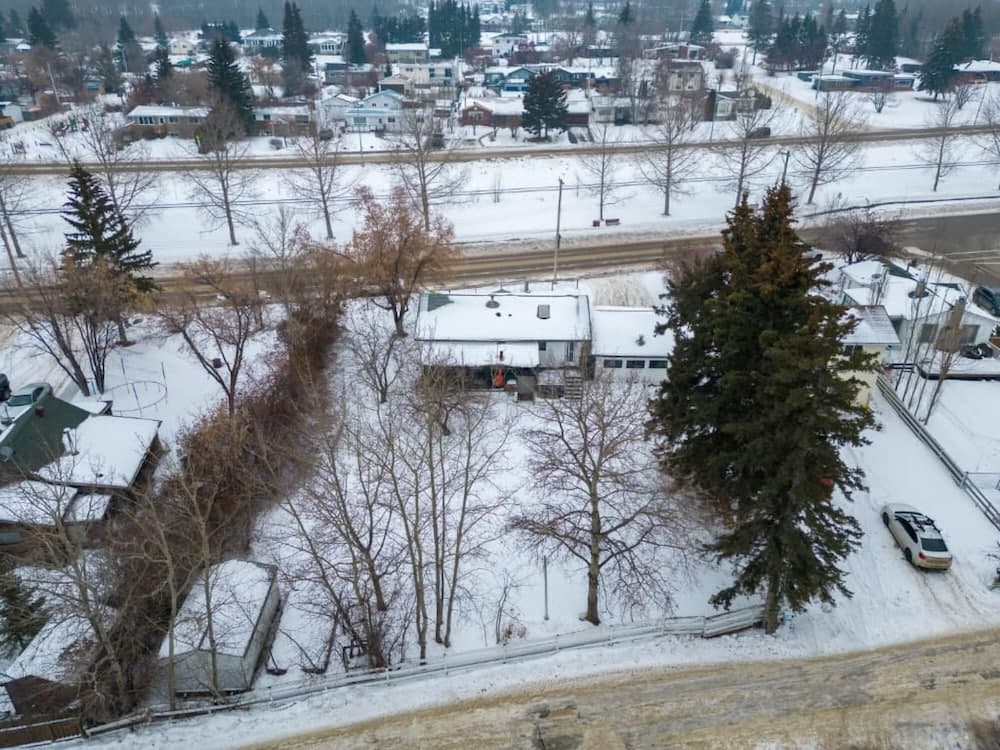 The Malibu No Service Fees 2 Min to Lake BBQ