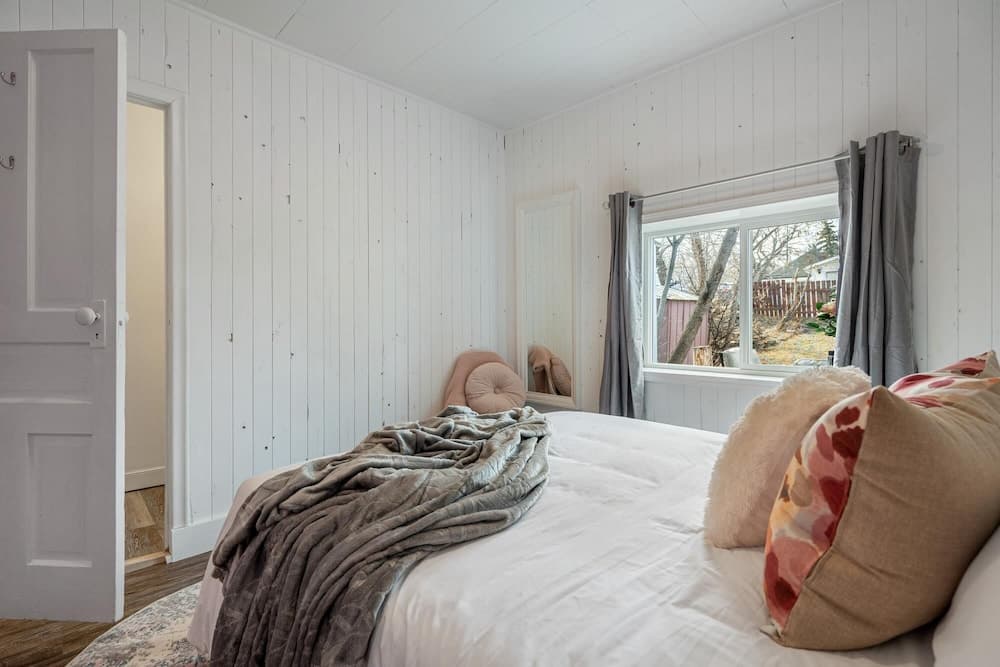 Drum Cottage No Service Fees Backyard BBQ