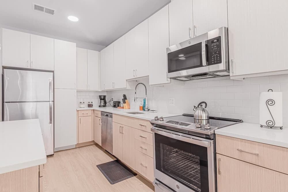 Luxury Living City Views DC