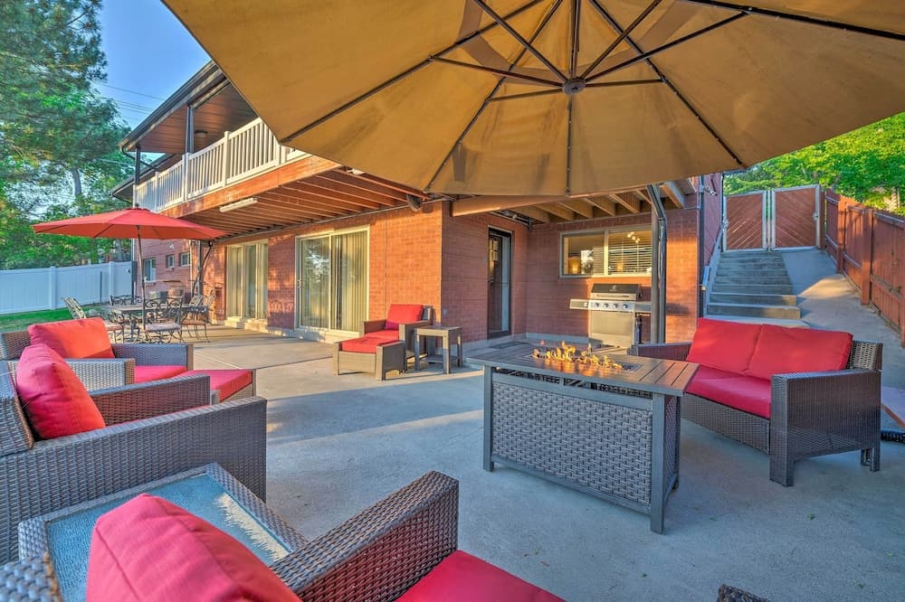 Roomy Salt Lake City Apt With Movie/game Room