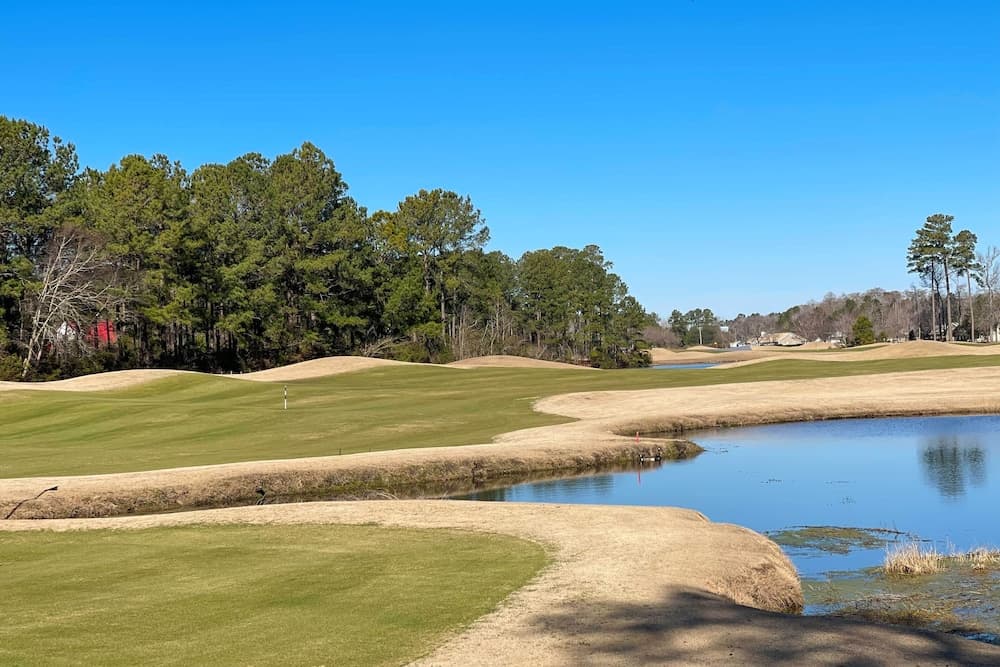 3 Community Pools: Golf Course Condo in Longs