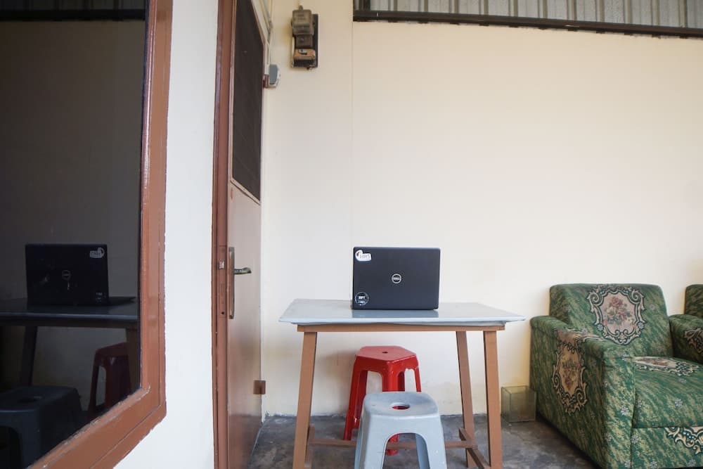 Hotel O Kost Ketapang Syariah