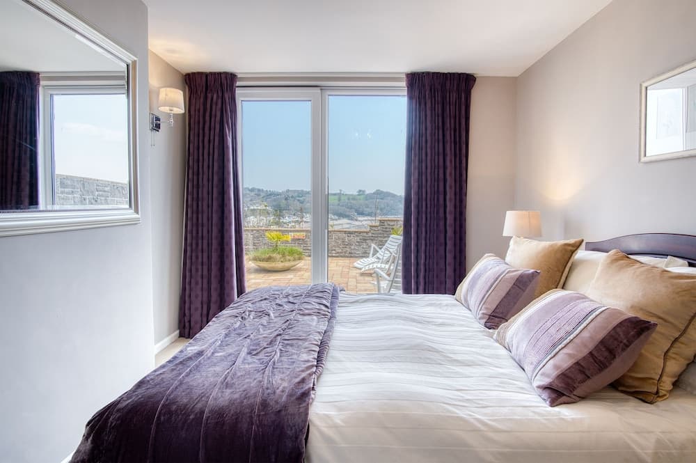 Beach View - 3 Bedroom Apartment - Saundersfoot