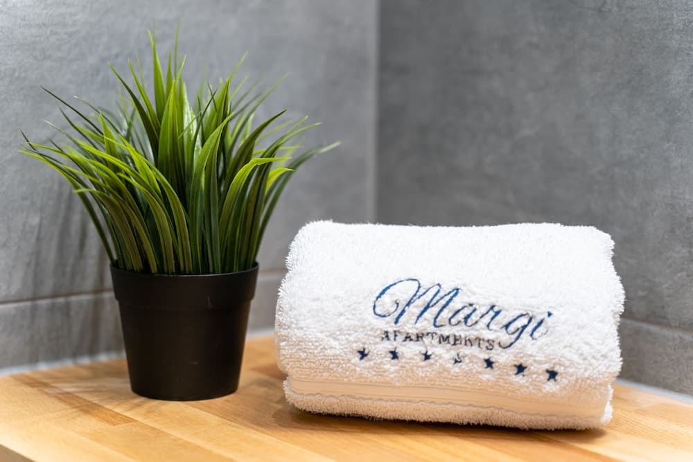 MARGI Eos Apartments