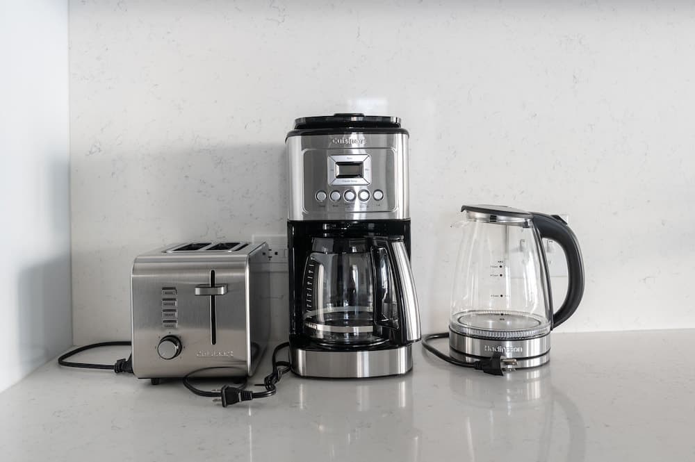 Luxury Apartment With Private Office & Terrace